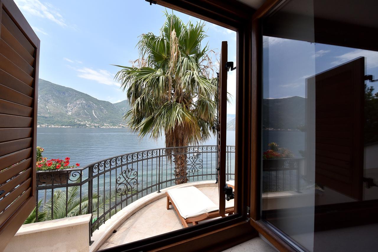 Apartmán Maniva Penthouse By The Sea Kotor Exteriér fotografie