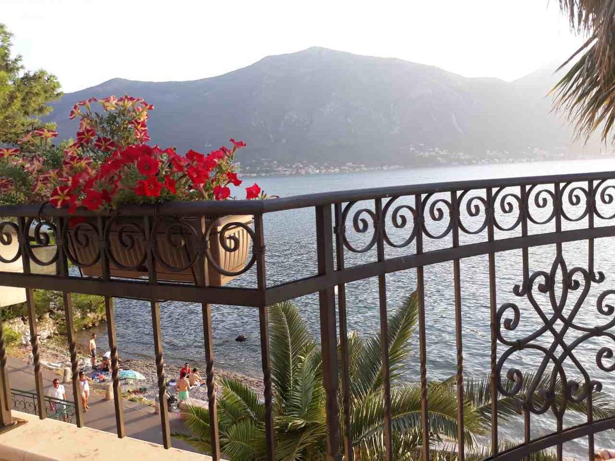 Apartmán Maniva Penthouse By The Sea Kotor Exteriér fotografie